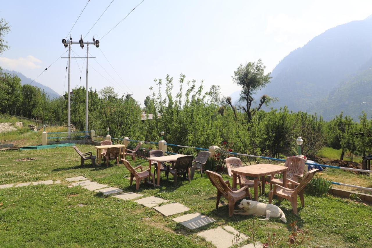 Indian Backpackers Hostel Manāli Екстериор снимка