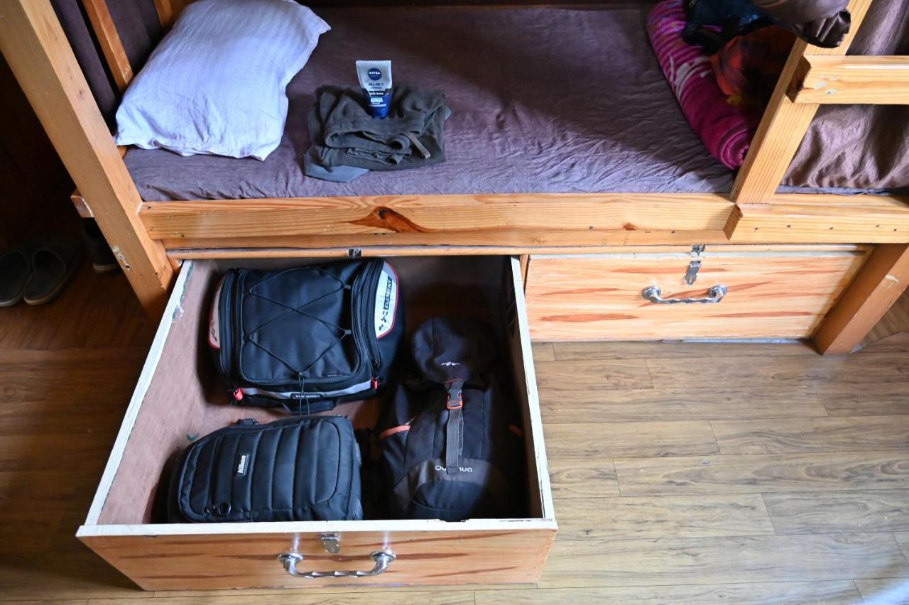 Indian Backpackers Hostel Manāli Екстериор снимка