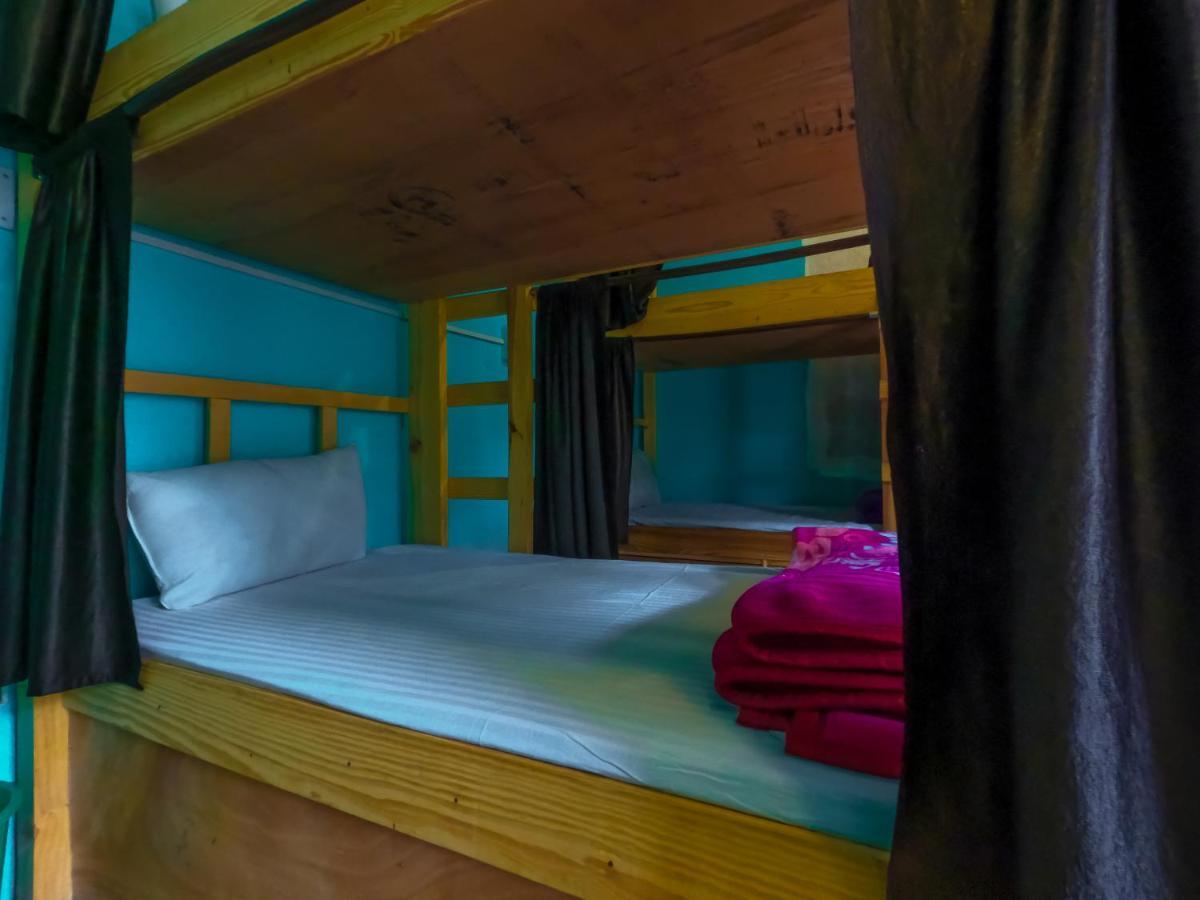 Indian Backpackers Hostel Manāli Екстериор снимка