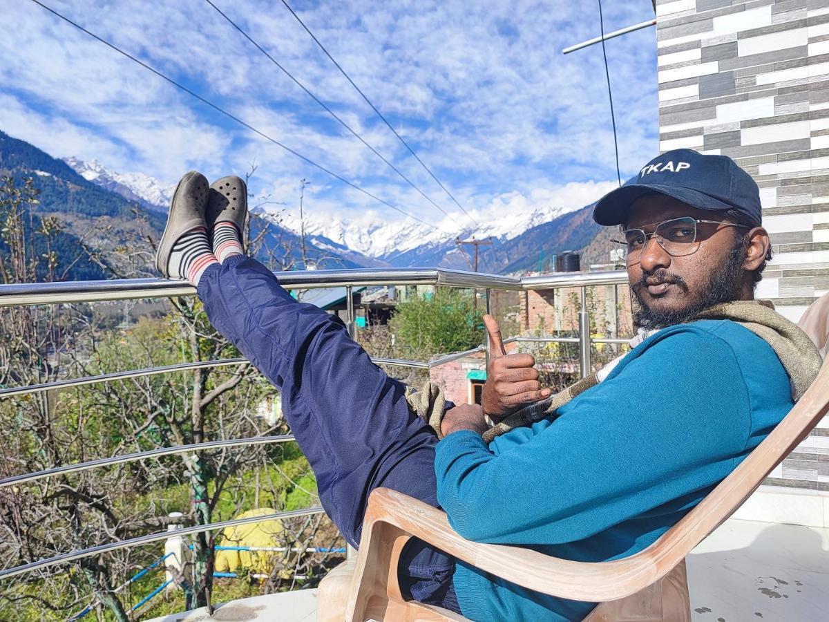 Indian Backpackers Hostel Manāli Екстериор снимка