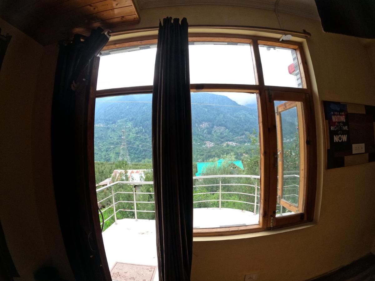 Indian Backpackers Hostel Manāli Екстериор снимка